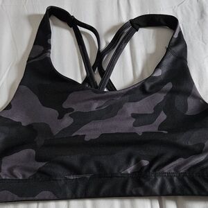 NWOT Old Navy Active Wear Camouflage Women's Sports Bra Size M